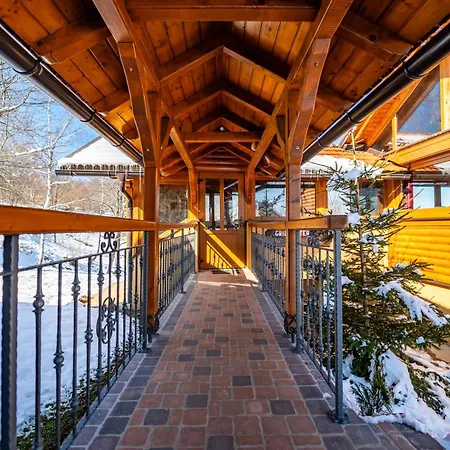 Brezova Poljana Villa *